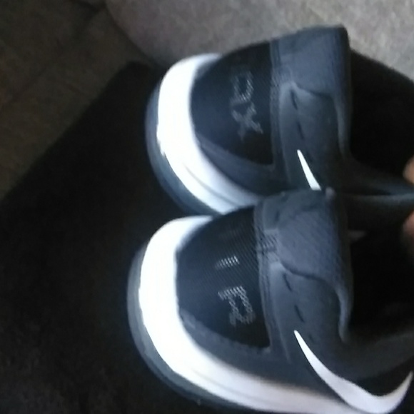 Shoes - Picture 2 of 3